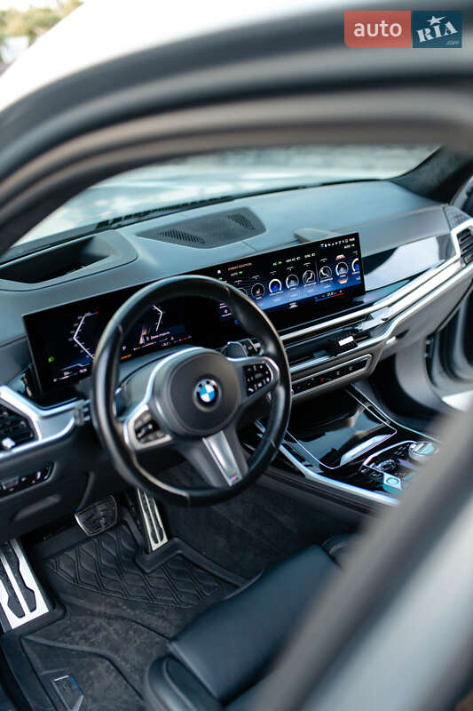 Внедорожник / Кроссовер BMW X7 2023 в Мукачево