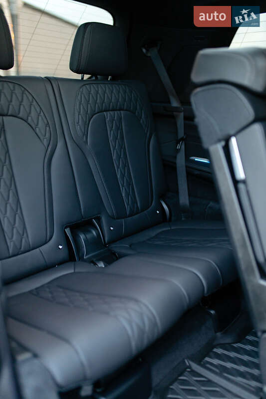 Внедорожник / Кроссовер BMW X7 2023 в Мукачево