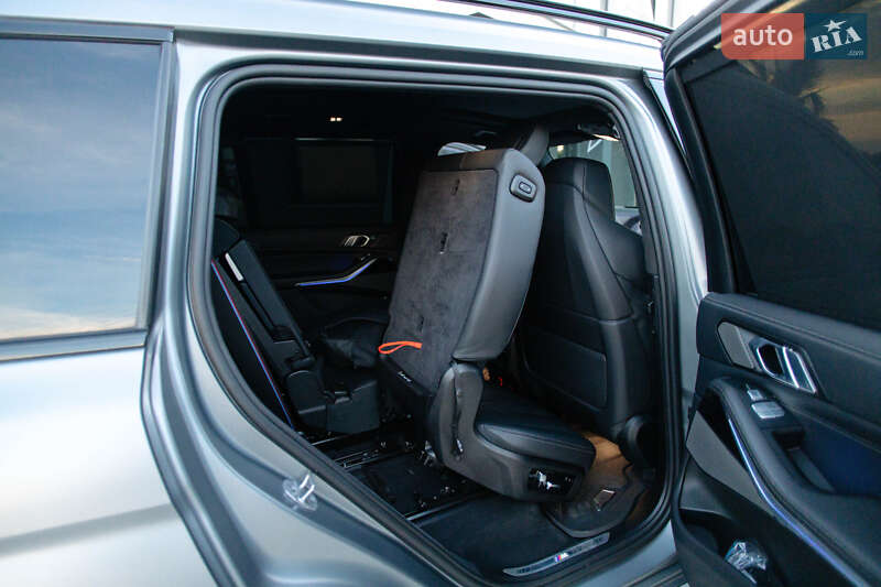 Внедорожник / Кроссовер BMW X7 2023 в Мукачево