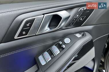 Внедорожник / Кроссовер BMW X7 2023 в 