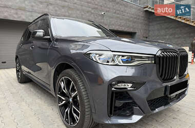 Внедорожник / Кроссовер BMW X7 2022 в 