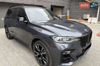 Внедорожник / Кроссовер BMW X7 2022 в 