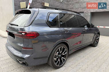 Внедорожник / Кроссовер BMW X7 2022 в 