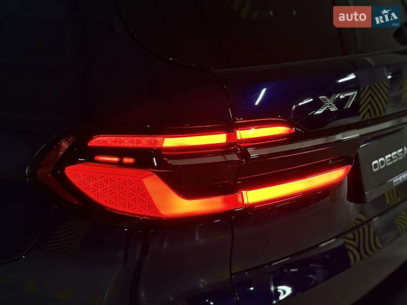 Внедорожник / Кроссовер BMW X7 2023 в Одессе