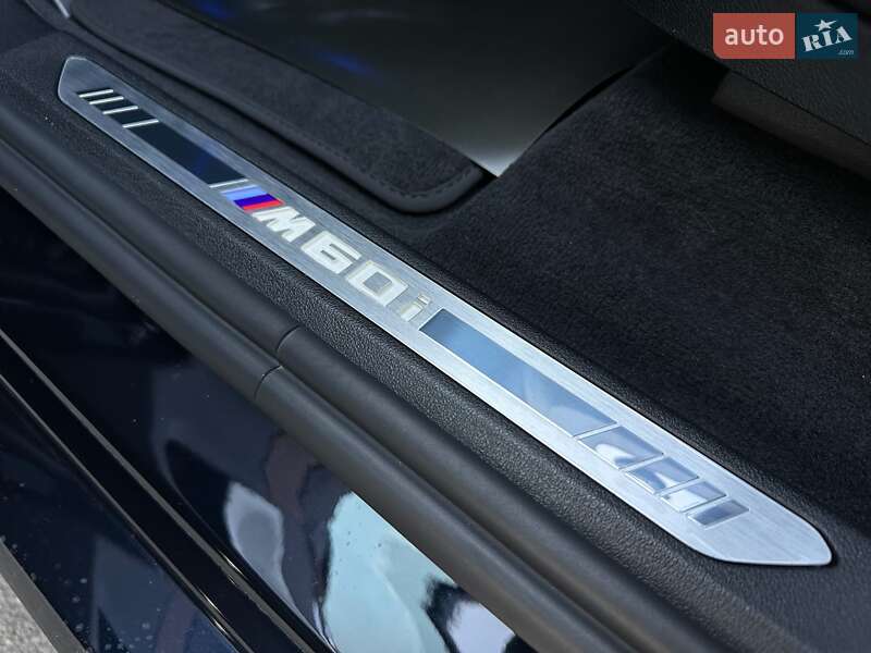 Внедорожник / Кроссовер BMW X7 2022 в Киеве