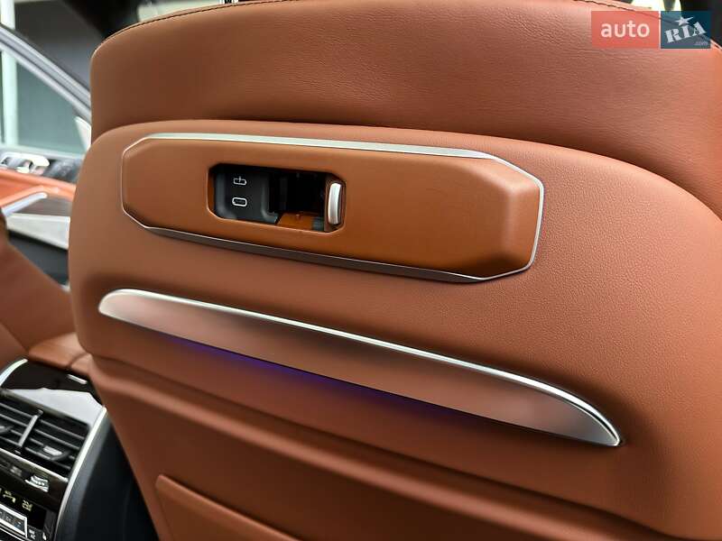 Внедорожник / Кроссовер BMW X7 2022 в Киеве