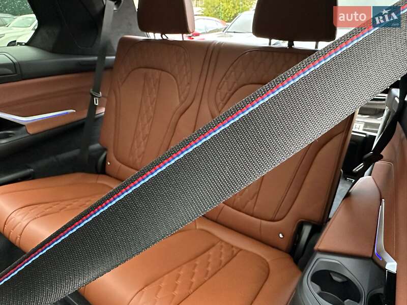 Внедорожник / Кроссовер BMW X7 2022 в Киеве