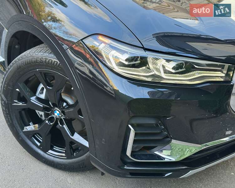 Внедорожник / Кроссовер BMW X7 2020 в Киеве