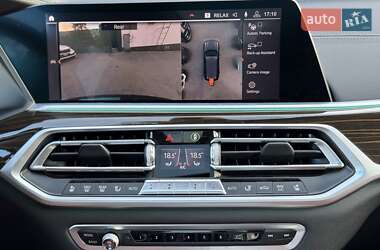 Внедорожник / Кроссовер BMW X7 2020 в 