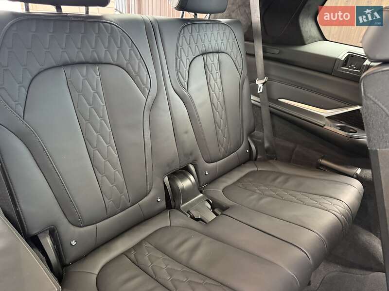 Внедорожник / Кроссовер BMW X7 2020 в Киеве