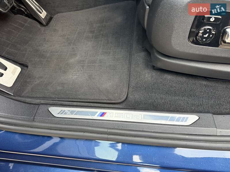 Внедорожник / Кроссовер BMW X7 2020 в Киеве