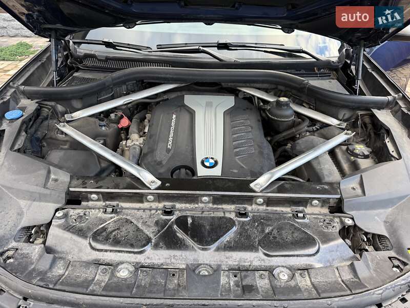 Внедорожник / Кроссовер BMW X7 2020 в Киеве
