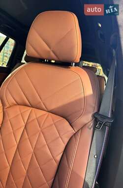 Позашляховик / Кросовер BMW X7 2024 в  фото 11 Позашляховик / Кросовер BMW X7 2024 в