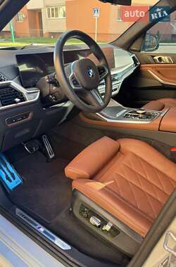 Позашляховик / Кросовер BMW X7 2024 в  фото 8 Позашляховик / Кросовер BMW X7 2024 в