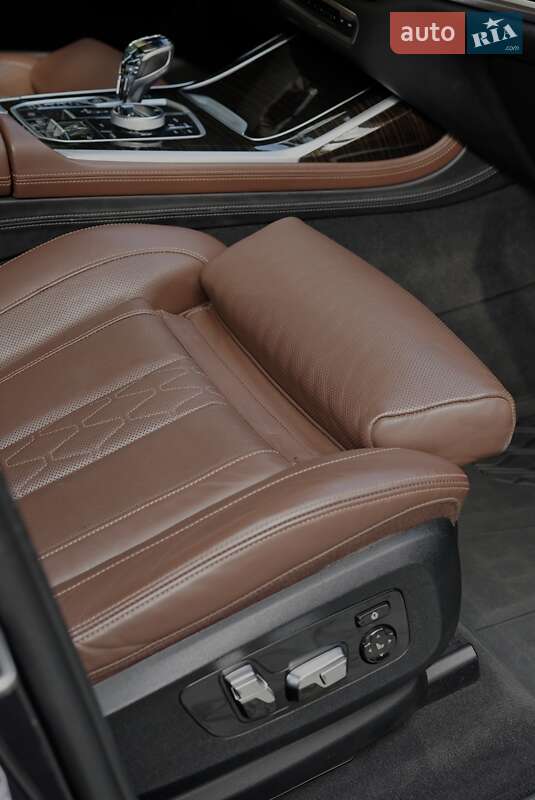 Внедорожник / Кроссовер BMW X7 2019 в Тернополе фото 20 Внедорожник / Кроссовер BMW X7 2019 в Тернополе