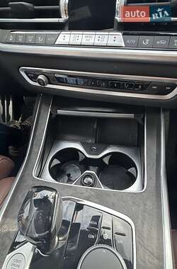 Внедорожник / Кроссовер BMW X7 2021 в 