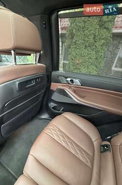 Внедорожник / Кроссовер BMW X7 2021 в 