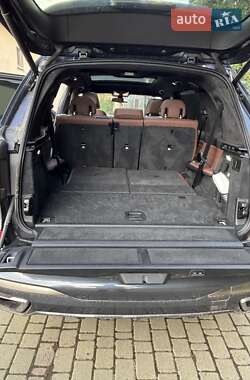 Внедорожник / Кроссовер BMW X7 2021 в 