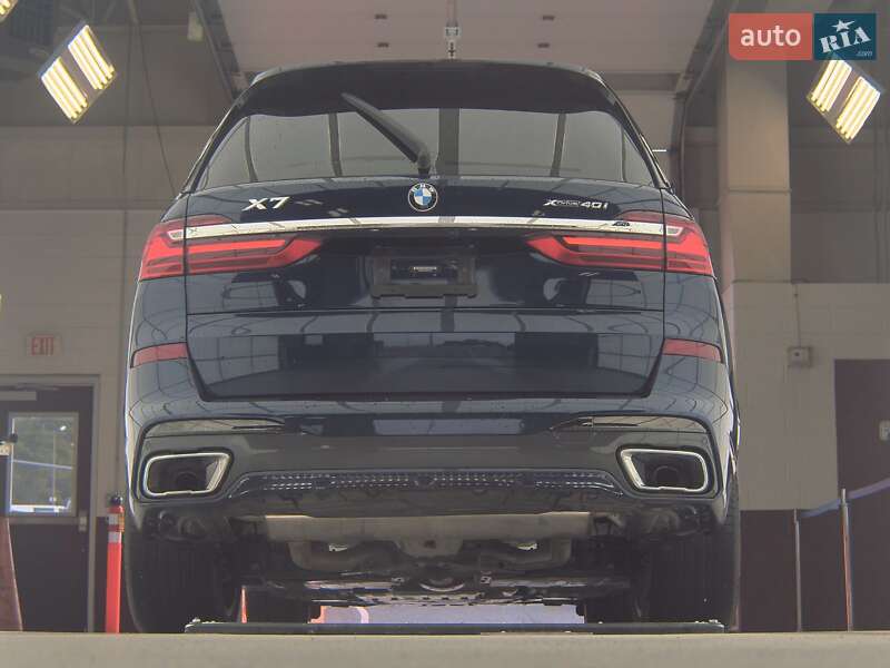 Позашляховик / Кросовер BMW X7 2021 в Києві