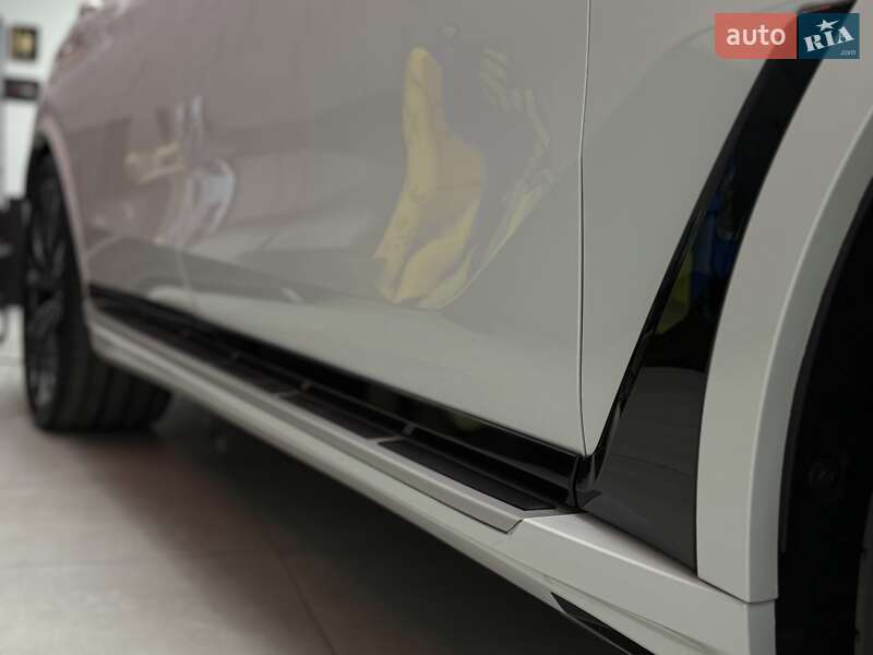 Внедорожник / Кроссовер BMW X7 2024 в Тернополе
