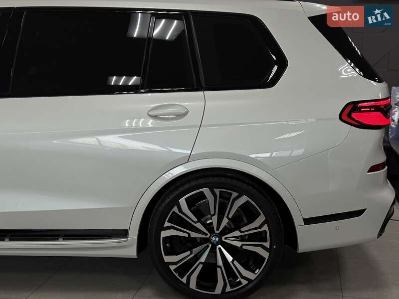 Внедорожник / Кроссовер BMW X7 2024 в Тернополе