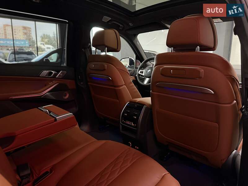 Внедорожник / Кроссовер BMW X7 2024 в Тернополе