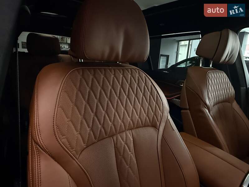 Внедорожник / Кроссовер BMW X7 2024 в Тернополе
