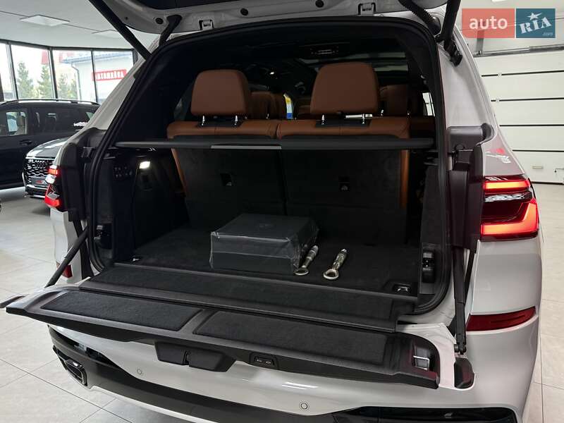 Внедорожник / Кроссовер BMW X7 2024 в Тернополе