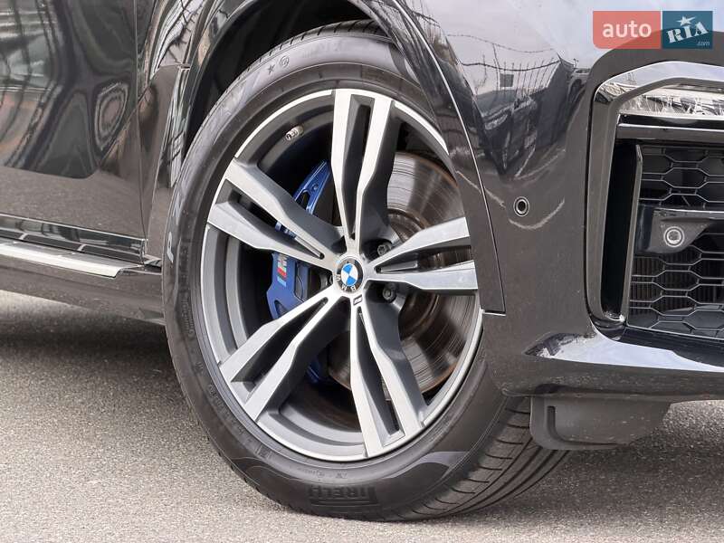 Внедорожник / Кроссовер BMW X7 2021 в Киеве