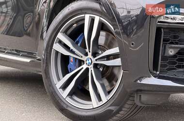 Внедорожник / Кроссовер BMW X7 2021 в 