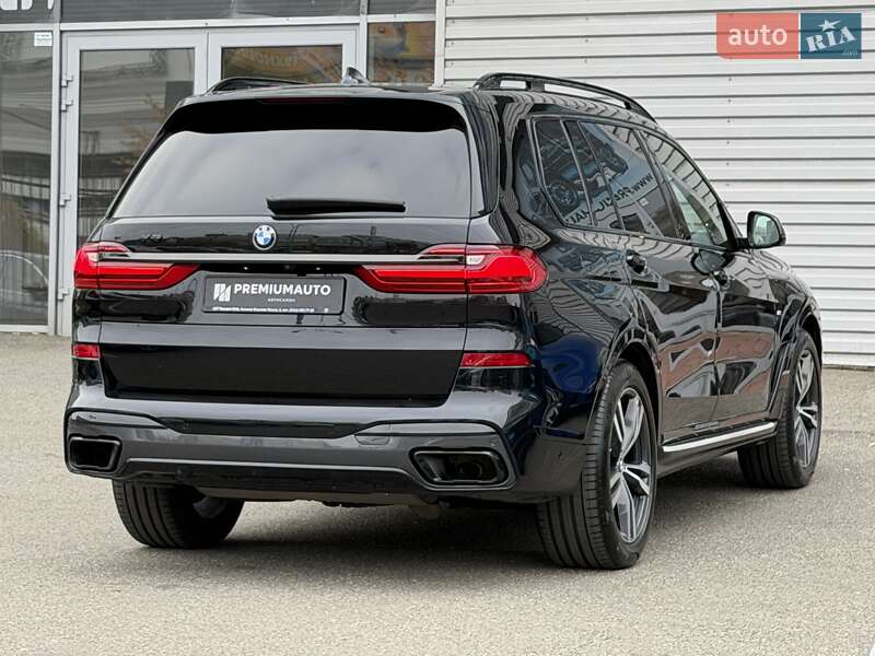Внедорожник / Кроссовер BMW X7 2021 в Киеве