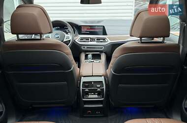 Внедорожник / Кроссовер BMW X7 2021 в 