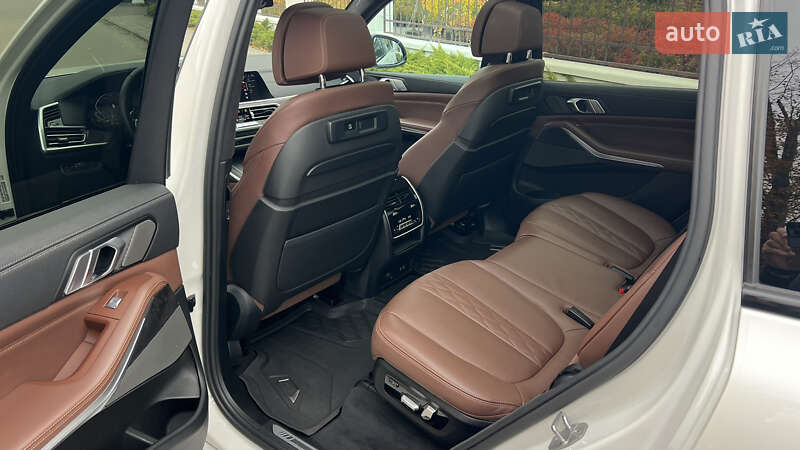 Внедорожник / Кроссовер BMW X7 2021 в Виннице