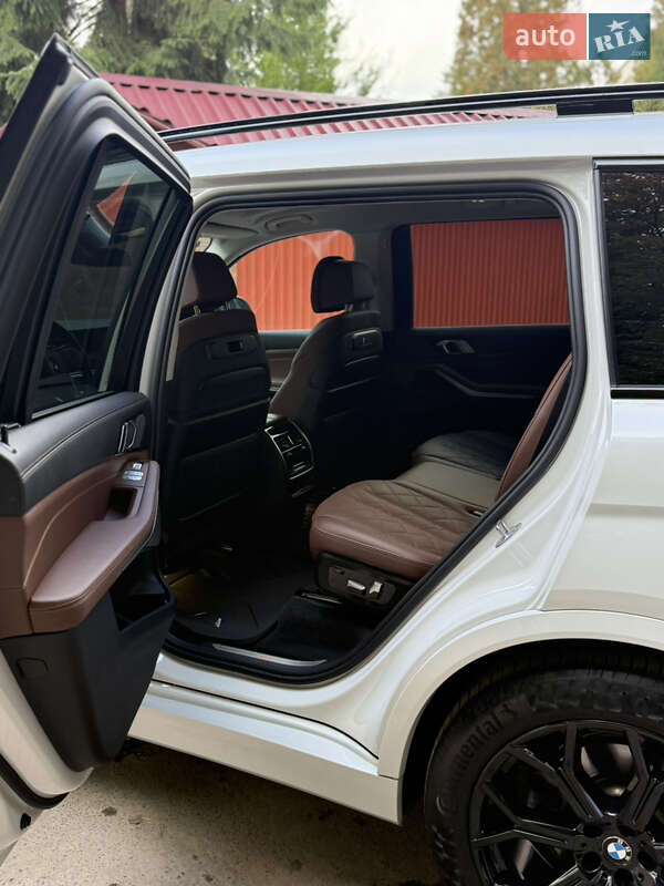 Внедорожник / Кроссовер BMW X7 2023 в Львове