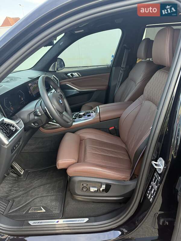 Внедорожник / Кроссовер BMW X7 2024 в Киеве фото 44 Внедорожник / Кроссовер BMW X7 2024 в Киеве