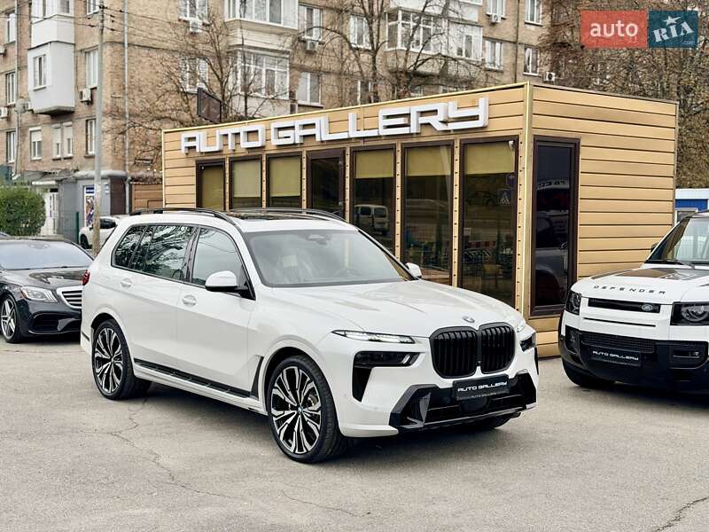 Внедорожник / Кроссовер BMW X7 2024 в Киеве