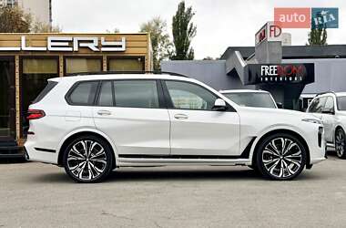 Внедорожник / Кроссовер BMW X7 2024 в 