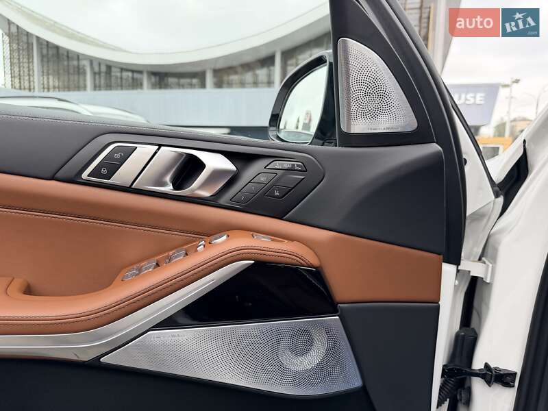 Внедорожник / Кроссовер BMW X7 2024 в Киеве