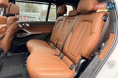 Внедорожник / Кроссовер BMW X7 2024 в 