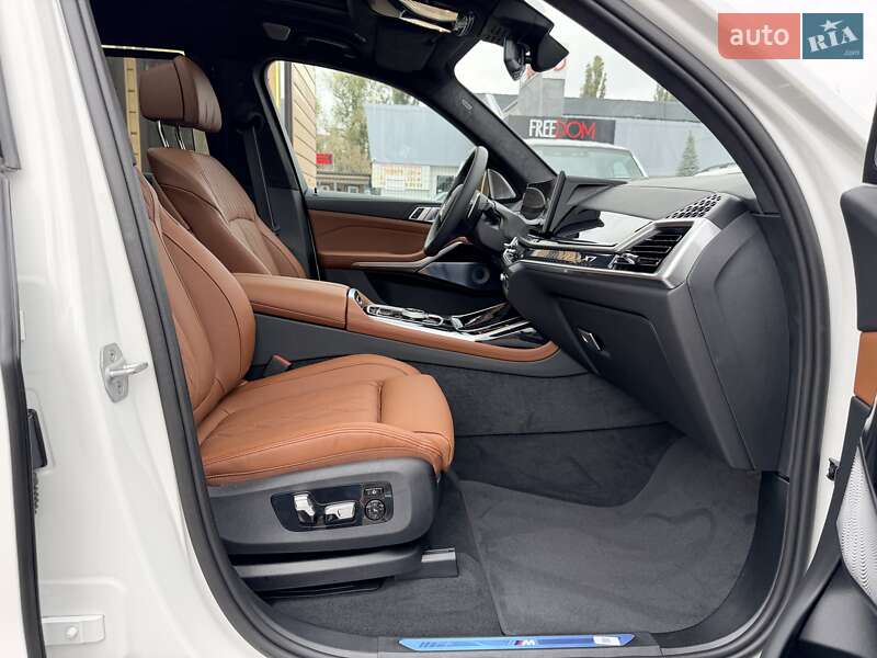 Внедорожник / Кроссовер BMW X7 2024 в Киеве