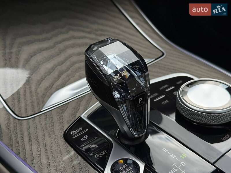 Внедорожник / Кроссовер BMW X7 2021 в Кривом Роге