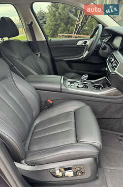 Внедорожник / Кроссовер BMW X7 2019 в 