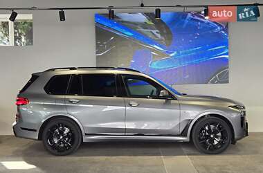 Внедорожник / Кроссовер BMW X7 2025 в  фото 4 Внедорожник / Кроссовер BMW X7 2025 в