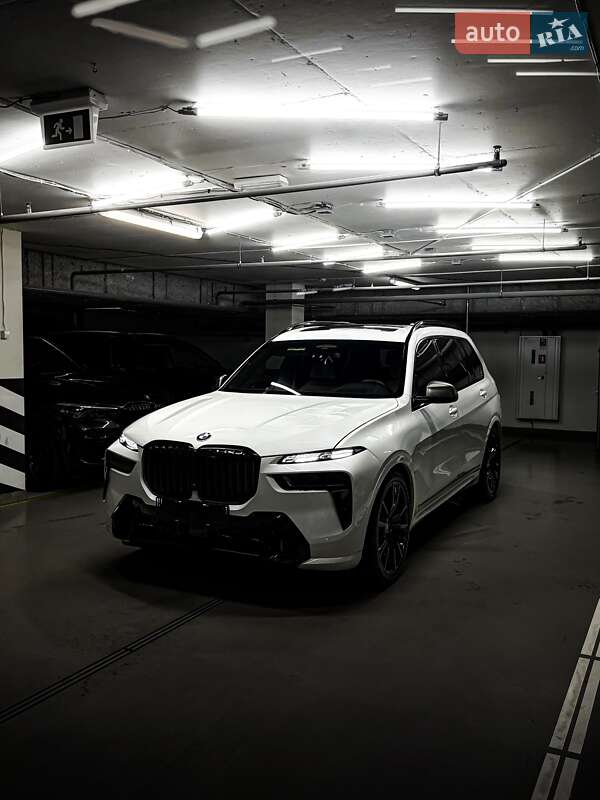 Внедорожник / Кроссовер BMW X7 2020 в Киеве