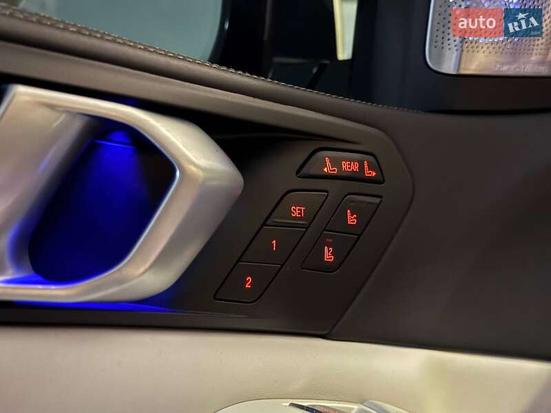 Внедорожник / Кроссовер BMW X7 2020 в Киеве