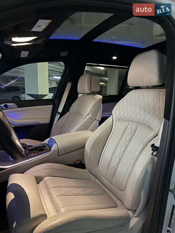 Внедорожник / Кроссовер BMW X7 2020 в Киеве