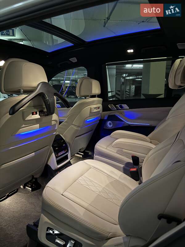 Внедорожник / Кроссовер BMW X7 2020 в Киеве