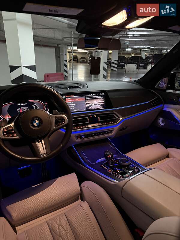 Внедорожник / Кроссовер BMW X7 2020 в Киеве