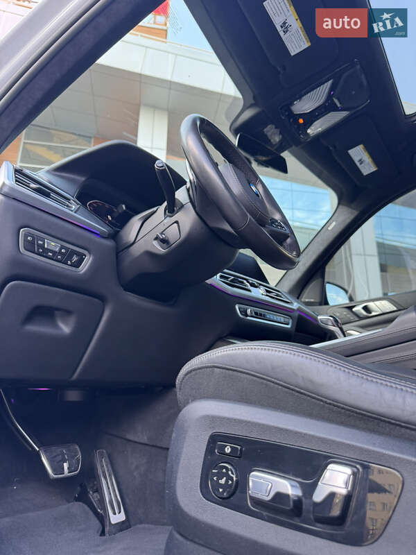 Внедорожник / Кроссовер BMW X7 2019 в Киеве фото 32 Внедорожник / Кроссовер BMW X7 2019 в Киеве