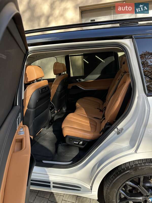 Внедорожник / Кроссовер BMW X7 2019 в Тернополе